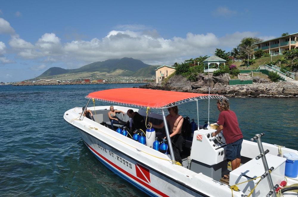 Bird Rock Beach Hotel Basseterre Exterior foto