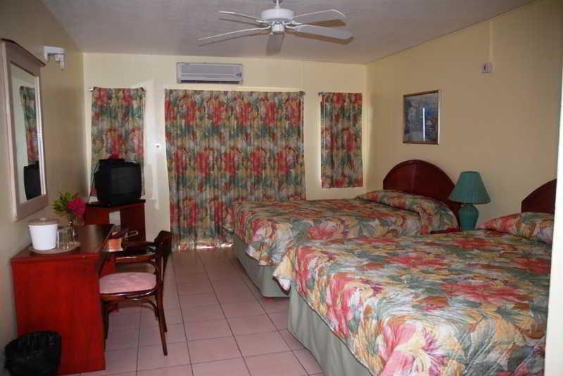 Bird Rock Beach Hotel Basseterre Exterior foto