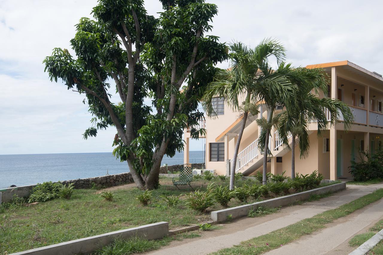 Bird Rock Beach Hotel Basseterre Exterior foto