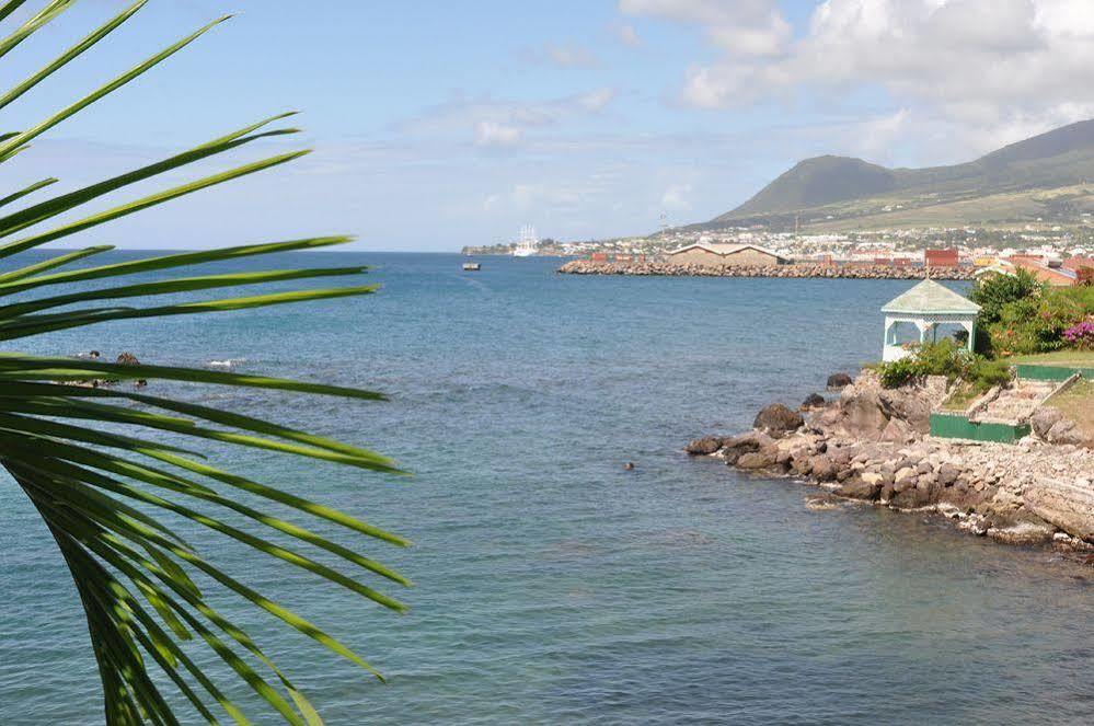Bird Rock Beach Hotel Basseterre Exterior foto